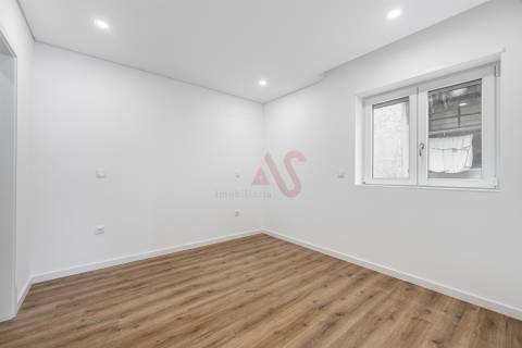 Apartamento T1+1 com Varanda no Centro de Vizela