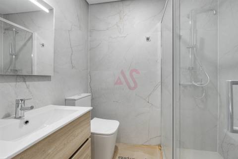 Apartamento T1+1 com Varanda no Centro de Vizela