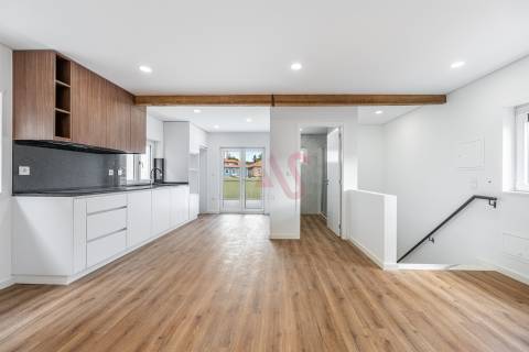 Apartamento T2 com Terraço no Centro de Vizela