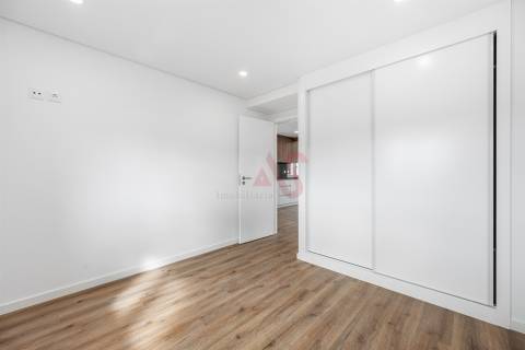 Apartamento T2 com Terraço no Centro de Vizela