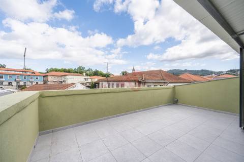 Apartamento T2 com Terraço no Centro de Vizela