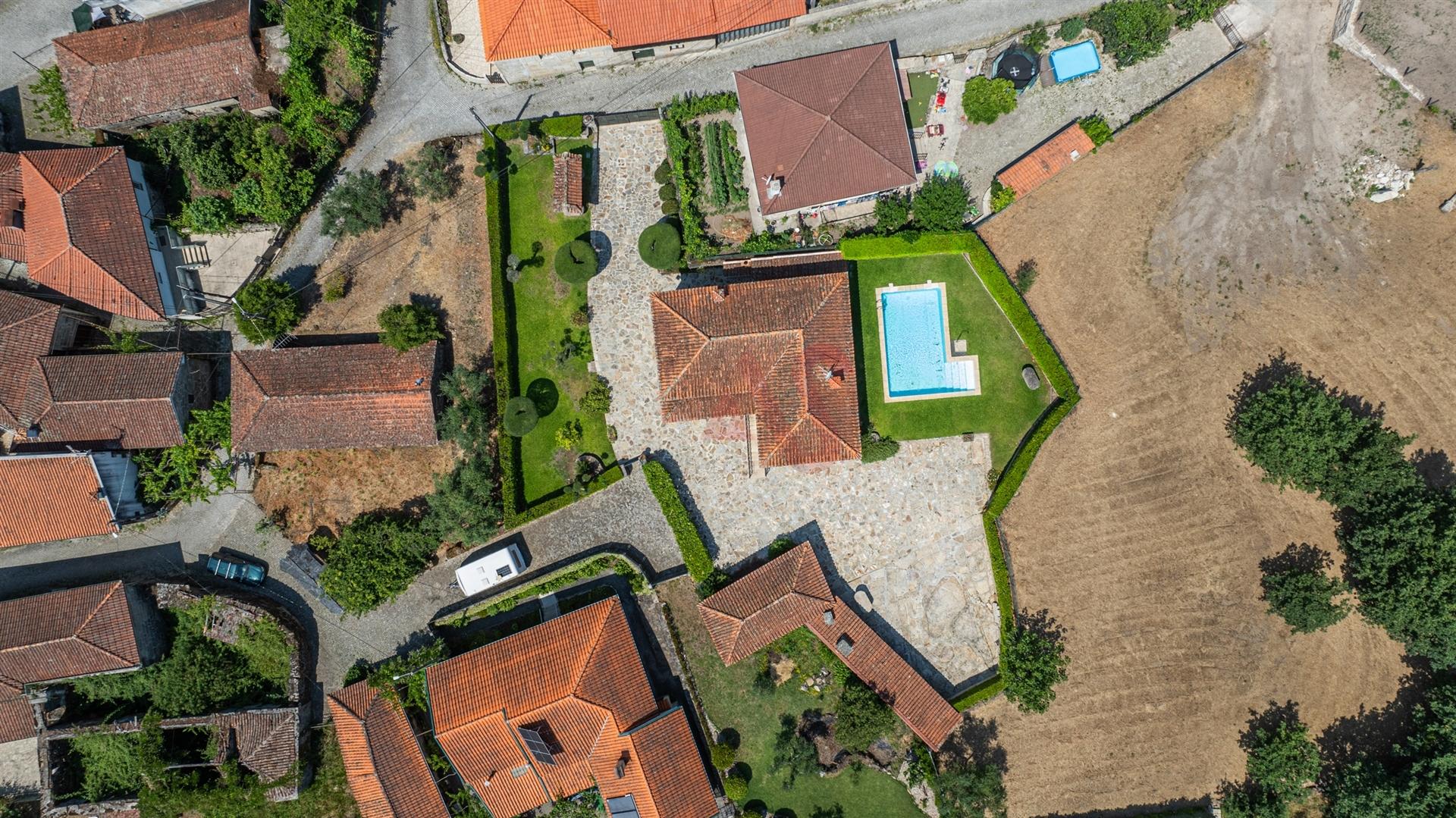 Casa do Loureiro em Paradança, Mondim de Basto