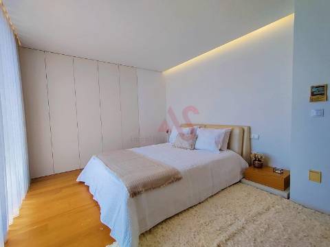 Moradia T5 em Lordelo, Guimarães com Piscina, Sauna, Jacuzzi e Garagem para 4 Carros