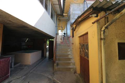 Moradia T7 com Dois T1 Independentes em Santa Eulália, Vizela