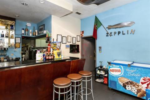 Loja + Trespasse com 147m2 na Costa, Guimarães