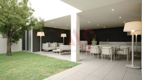 Moradia T3 de luxo, inserida no condomínio fechado, Com 3 SUITES, Garagem p/ 3 carros, em Guimarães