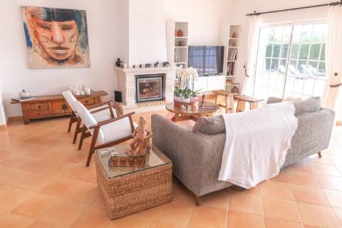 Moradia individual T4 com piscina em Albufeira