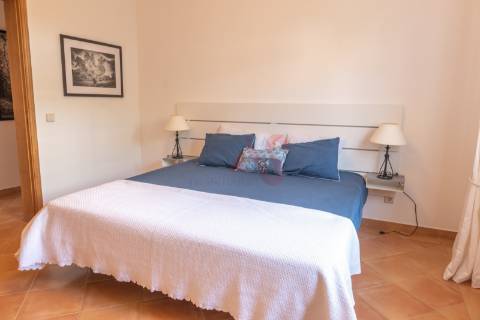 Moradia individual T4 com piscina em Albufeira