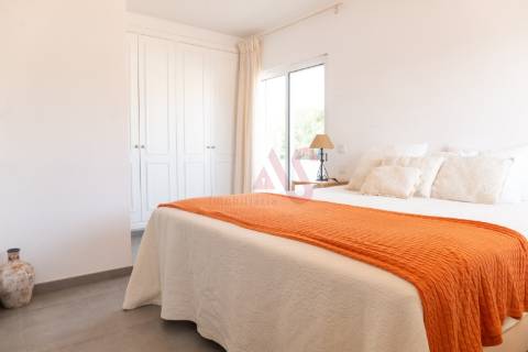 Moradia individual T4 com piscina em Albufeira