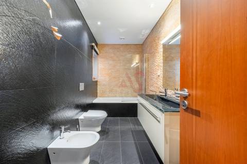 Moradia T4 de Luxo em Souto, Guimarães
