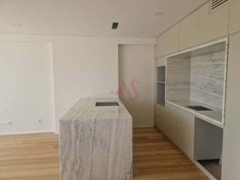 Apartamento de luxo T2 recuado em Creixomil, Guimarães