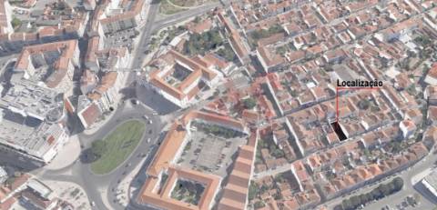 Terreno Urbano, no centro da cidade de Santarém, A 300 metros do shopping e a 100 metros da  PSP