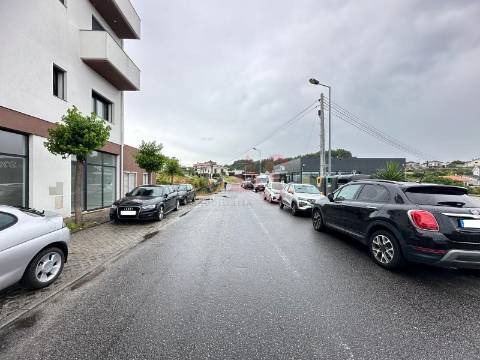 Loja com 83,10 m2 em Pedome, Vila Nova de Famalicão