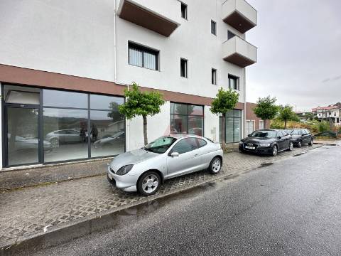 Loja com 83,10 m2 em Pedome, Vila Nova de Famalicão