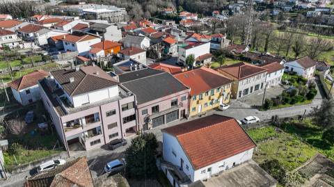 Restaurante com 305,75 m2, todo EQUIPADO em Fafe