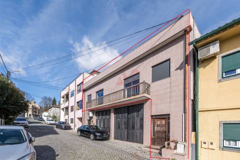 Restaurante com 305,75 m2, todo EQUIPADO em Fafe