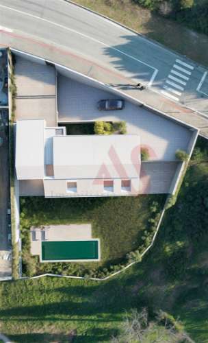 Moradia T4 de luxo no Parque da Cidade em Guimarães