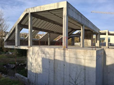 Moradia T4 de luxo no Parque da Cidade em Guimarães