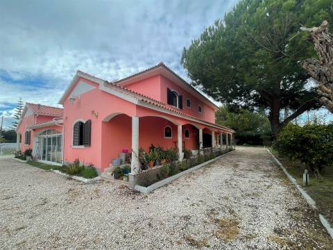 Quinta com duas habitações no Porto Alto, Samora Correia