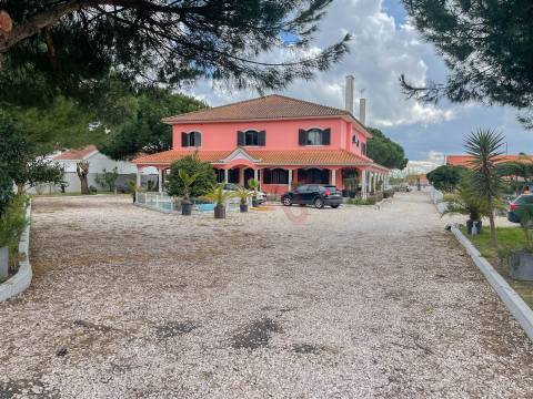 Quinta com duas habitações no Porto Alto, Samora Correia