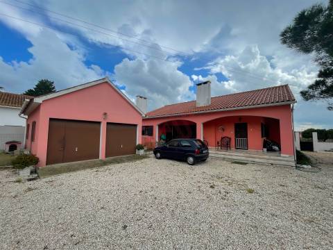 Quinta com duas habitações no Porto Alto, Samora Correia