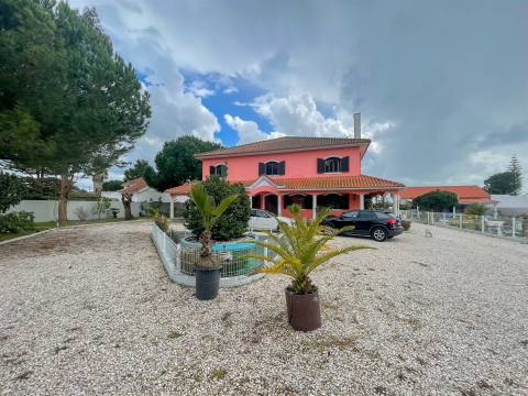 Quinta com duas habitações no Porto Alto, Samora Correia