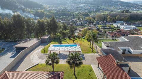 Moradia de luxo T3 com piscina aquecida em Santa Eulália, Vizela