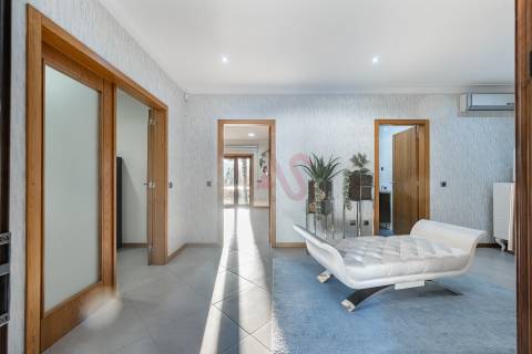 Moradia de luxo T3 com piscina aquecida em Santa Eulália, Vizela