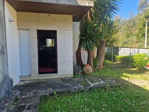 Moradia Individual T5 em Vila Nova de Sande, Guimarães