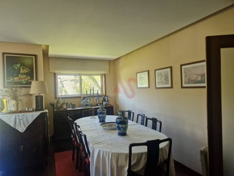 Moradia Individual T5 em Vila Nova de Sande, Guimarães