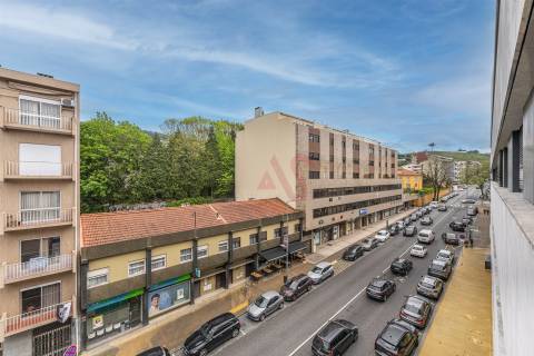 Apartamento T3 de luxo no Couros Residences no centro de Guimarães