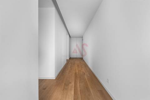 Apartamento T3 de luxo no Couros Residences no centro de Guimarães
