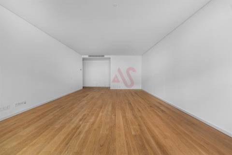 Apartamento T3 de luxo no Couros Residences no centro de Guimarães