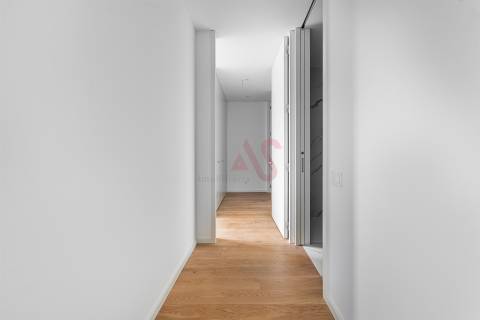 Apartamento T3 de luxo no Couros Residences no centro de Guimarães