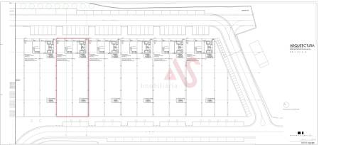 Pavilhão com licença para indústria em S. Martinho do Campo junto à VIM