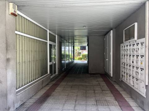 Loja com 43 m2 em Fermentões, Guimarães