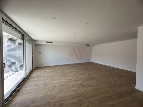 Apartamentos T3 (rés-do-chão) em Azurém, Guimarães