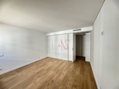 Apartamentos T3 (rés-do-chão) em Azurém, Guimarães