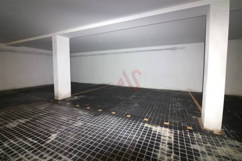 Apartamentos T3 (rés-do-chão) em Azurém, Guimarães