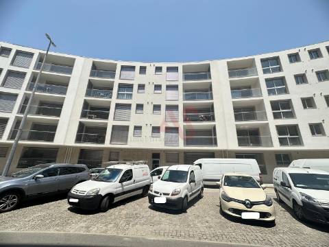 Apartamentos T3 (rés-do-chão) em Azurém, Guimarães