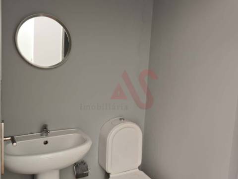 Loja no Fórum Vizela – 41,30 m2 com Licença para Comércio e Serviços