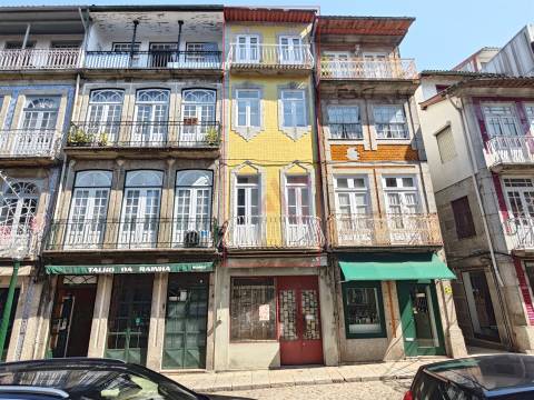T1 na Rua Rainha Dona Maria II em Guimarães p/ ARRENDAMENTO – Localização Central junto ao Toural