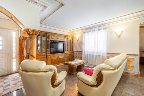 Moradia Exclusiva com 6 Suítes, Jardim e Piscina em Vilar de Ferreiros, Mondim de Basto