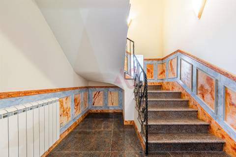 Moradia Exclusiva com 6 Suítes, Jardim e Piscina em Vilar de Ferreiros, Mondim de Basto