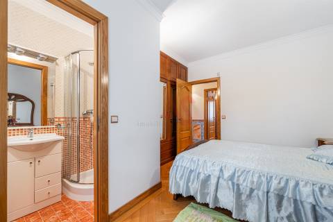 Moradia Exclusiva com 6 Suítes, Jardim e Piscina em Vilar de Ferreiros, Mondim de Basto