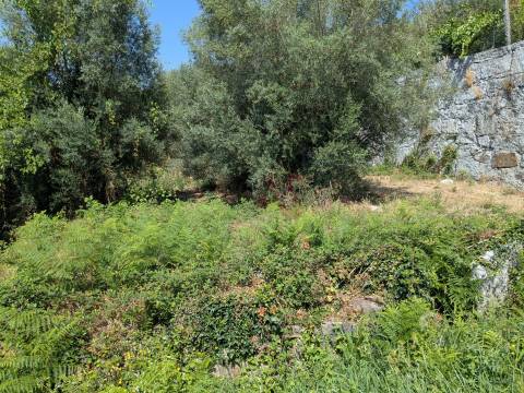 Terreno para Construção com 410 m² em Travassós, Fafe