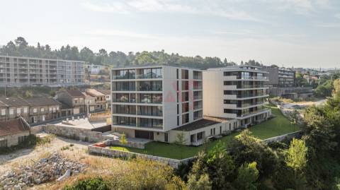 Apartamento T1 de luxo, novo, pronto a habitar - Guimarães - Urgezes