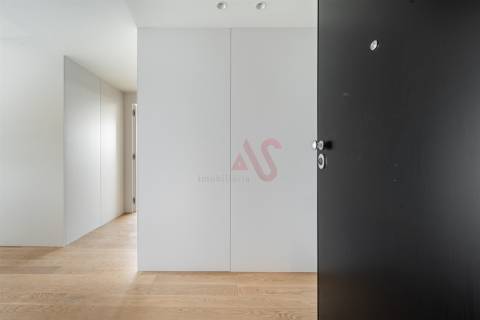 Apartamento T1 de luxo, novo, pronto a habitar - Guimarães - Urgezes