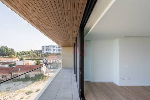 Apartamento T1 de luxo, novo, pronto a habitar - Guimarães - Urgezes