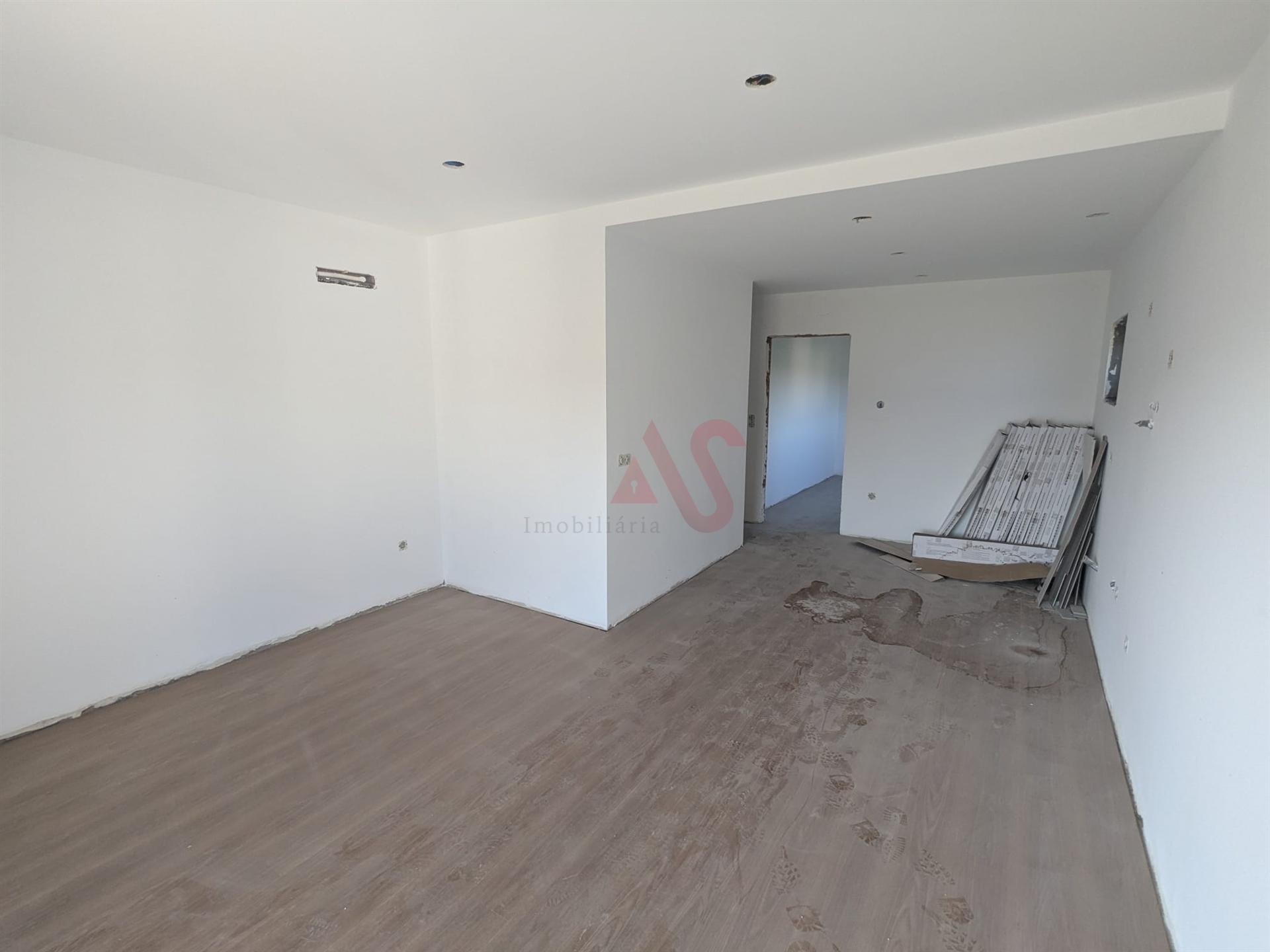 Apartamento T1 (1.º Andar) novo em Fafe